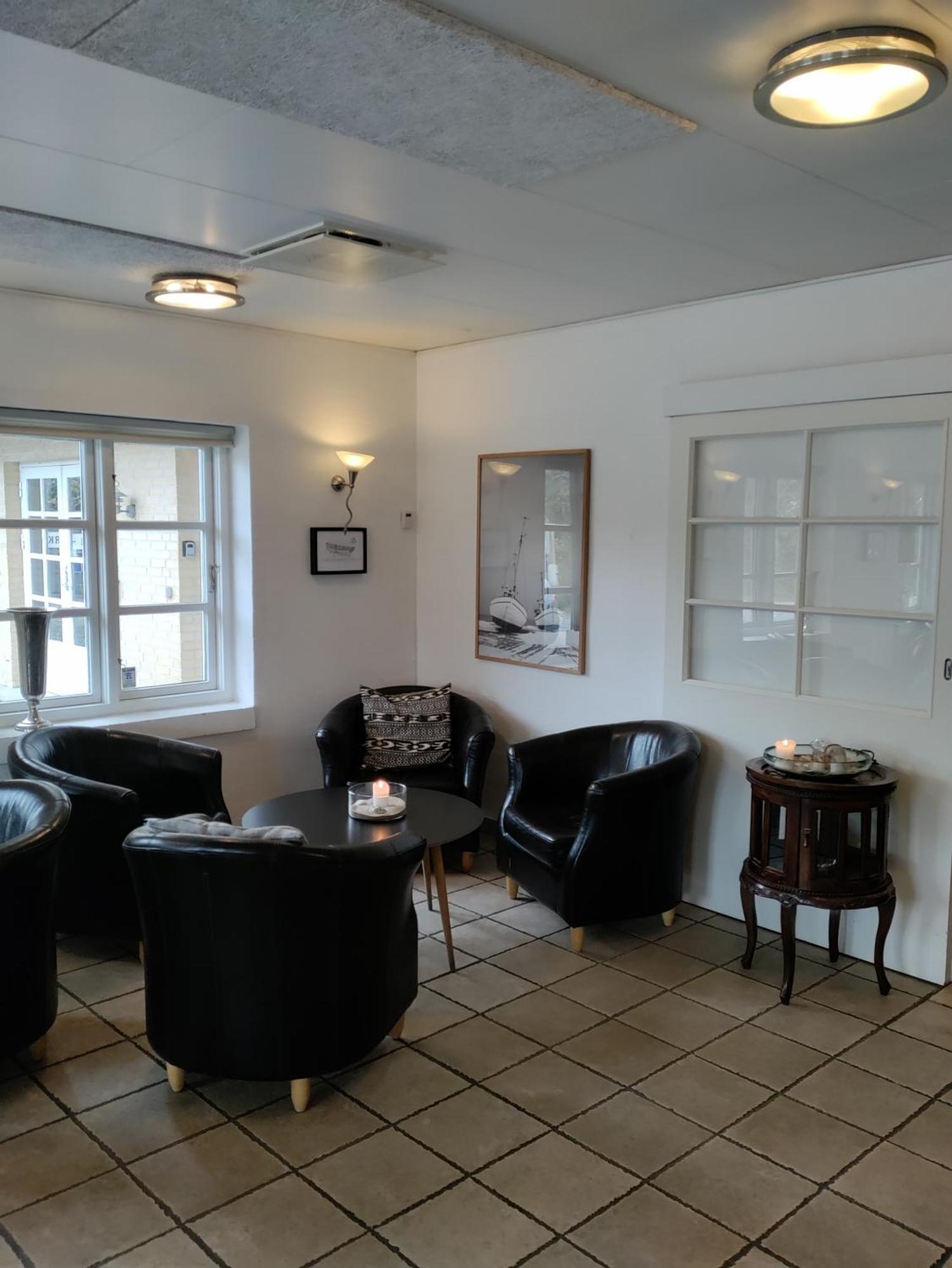 Ronnes Hotel Fjerritslev Екстериор снимка